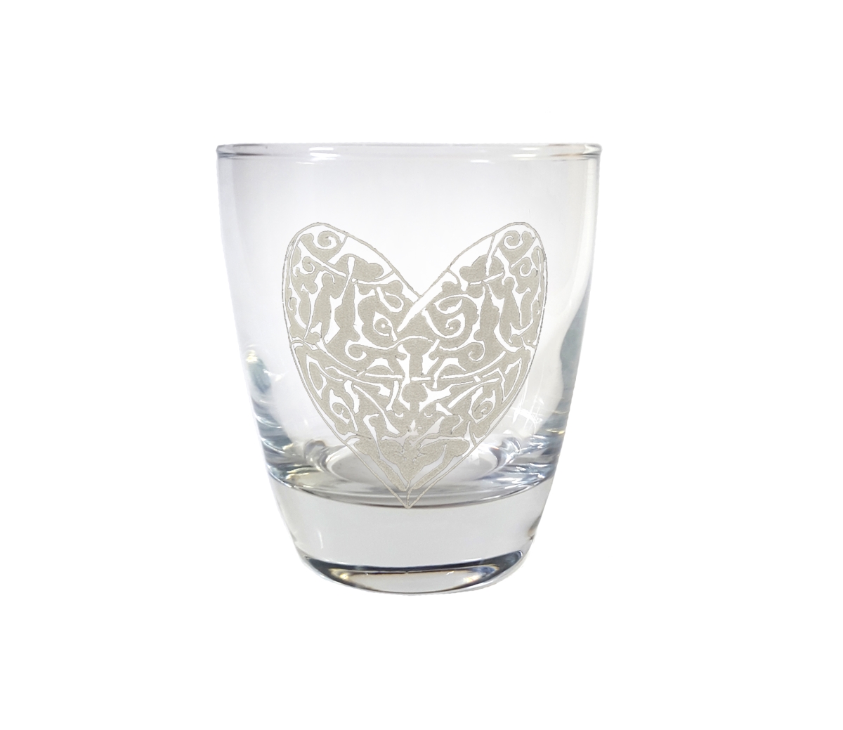 Picture of Lyoncraft LBHR01 10 oz Celtic Heart Engraved Lowball Glass