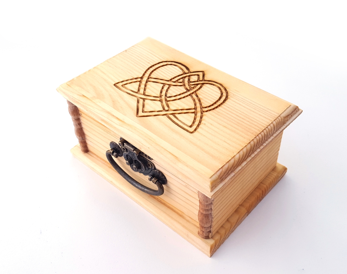 Celtic Love Knot Engraved Wooden Box
