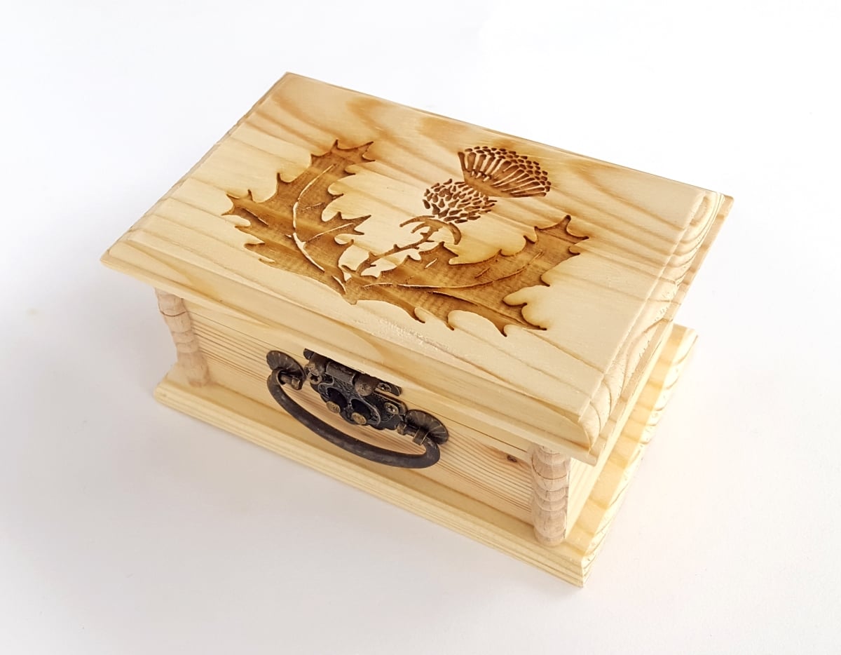 MBTH01 Scottish Thistle Engraved Wooden Box