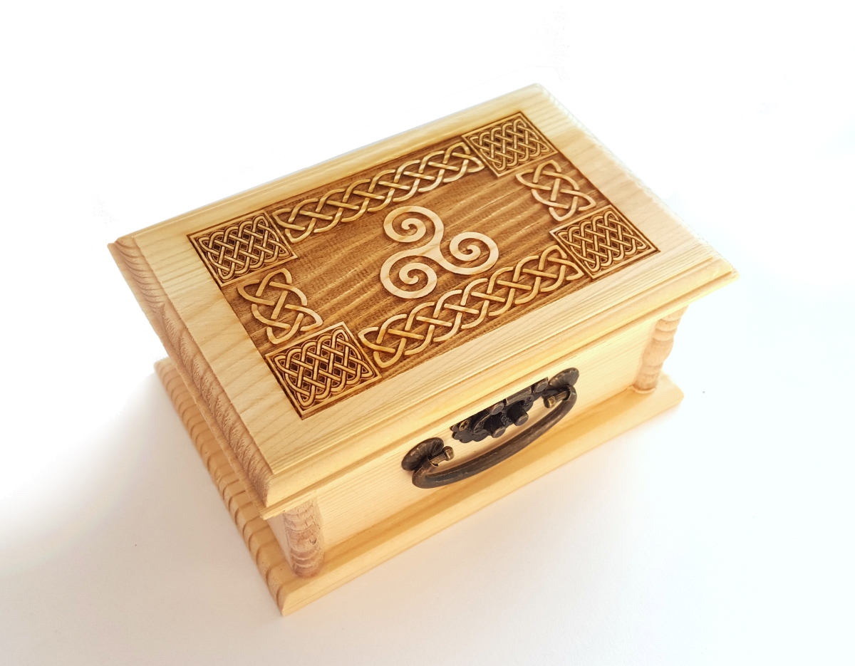 Celtic Triskleion Engraved Wooden Box
