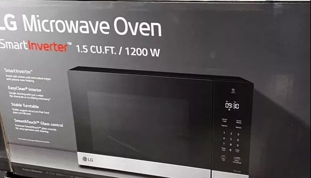 Picture of LG LL00202 1.5 cu. ft. NeoChef Countertop Microwave with Smart Inverter and Sensor Cooking