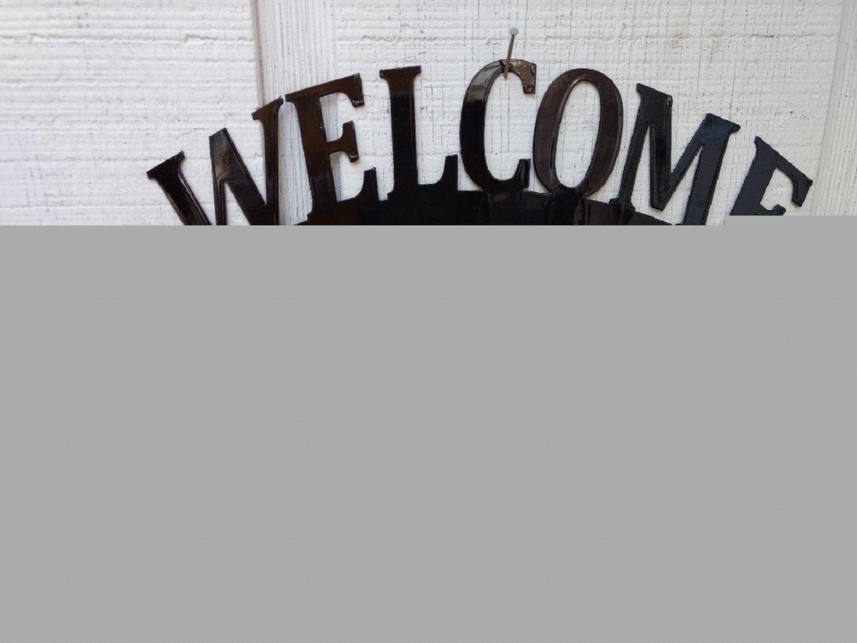 Picture of The Lazy Scroll pitwelcome Pitbull Metal Welcome Sign