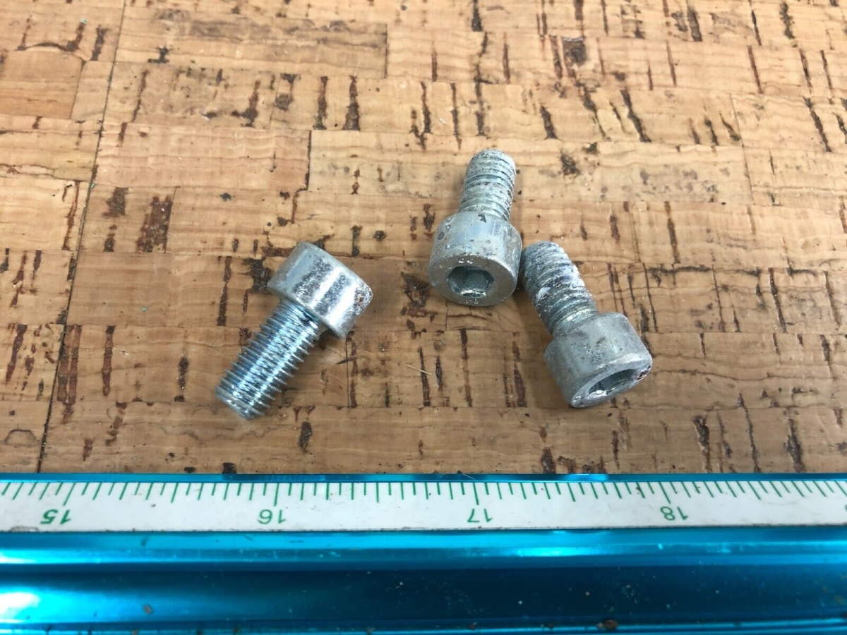 Screw for Injectors & Pressure Pipes & Leak-off Line