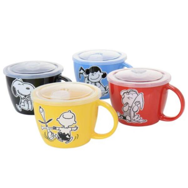 Picture of Gibson 129409.01 23.5 oz Peanuts 70th Anniversary Sto are Soup Bowl Set with Vented Lids, Assorted Colors - 4 Piece