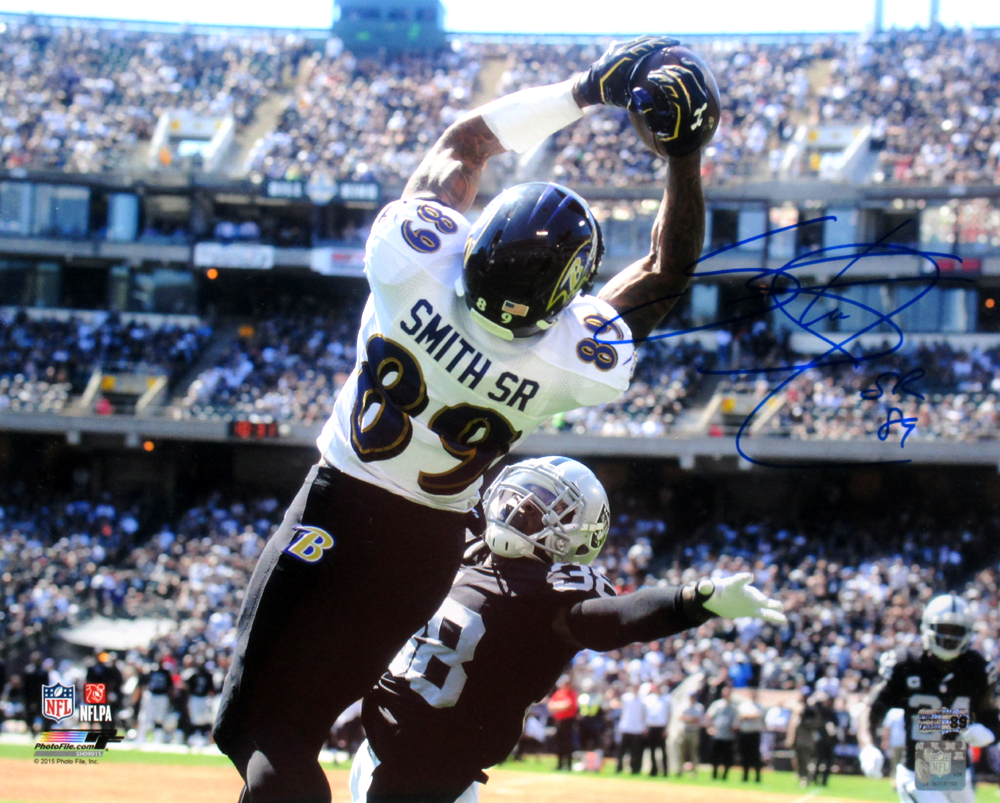 9919 16 x 20 in. Steve Smith Sr. Signed Baltimore Ravens NFL Photo - vs Raiders