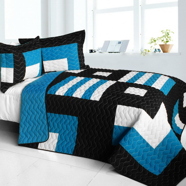 Marsh Hall - Vermicelli-Quilted Patchwork Quilt Set Full & Queen Size - Blue