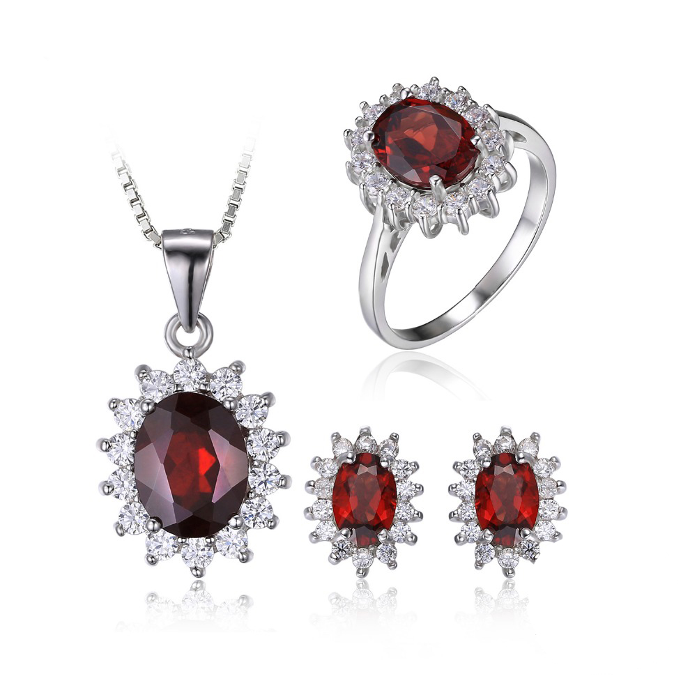 MDS170203 6.1 CTW Oval red garnet Pendant Set in .925 Sterling Silver - Size 6 -  Majesty Diamonds