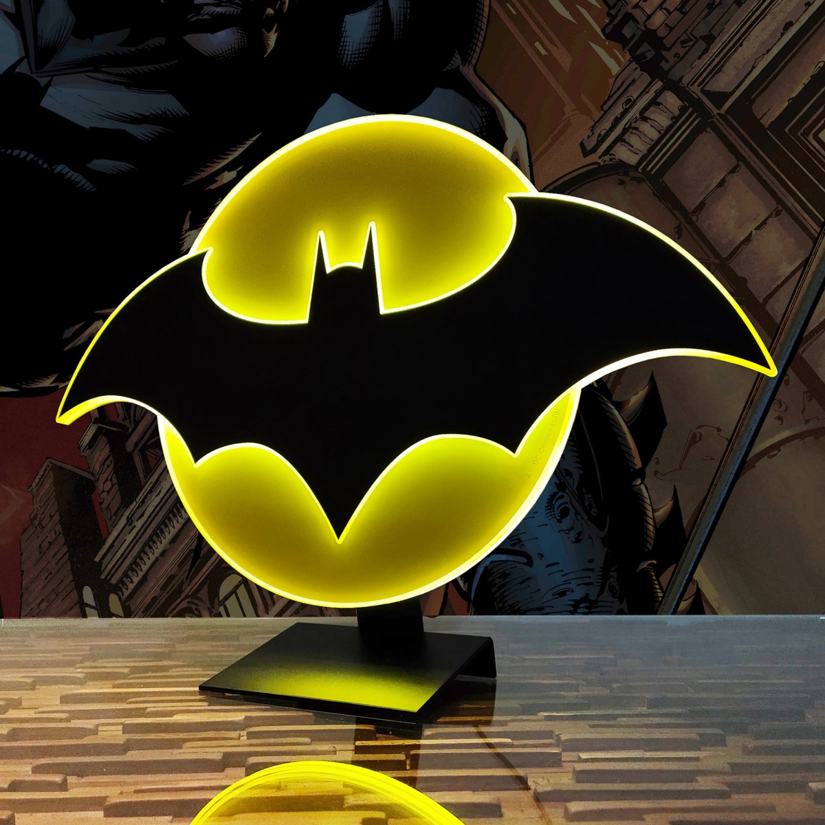 Picture of Batman 831553 Batman Symbol Illuminated Table Lamp or Mountable Wall Art with Dimmer