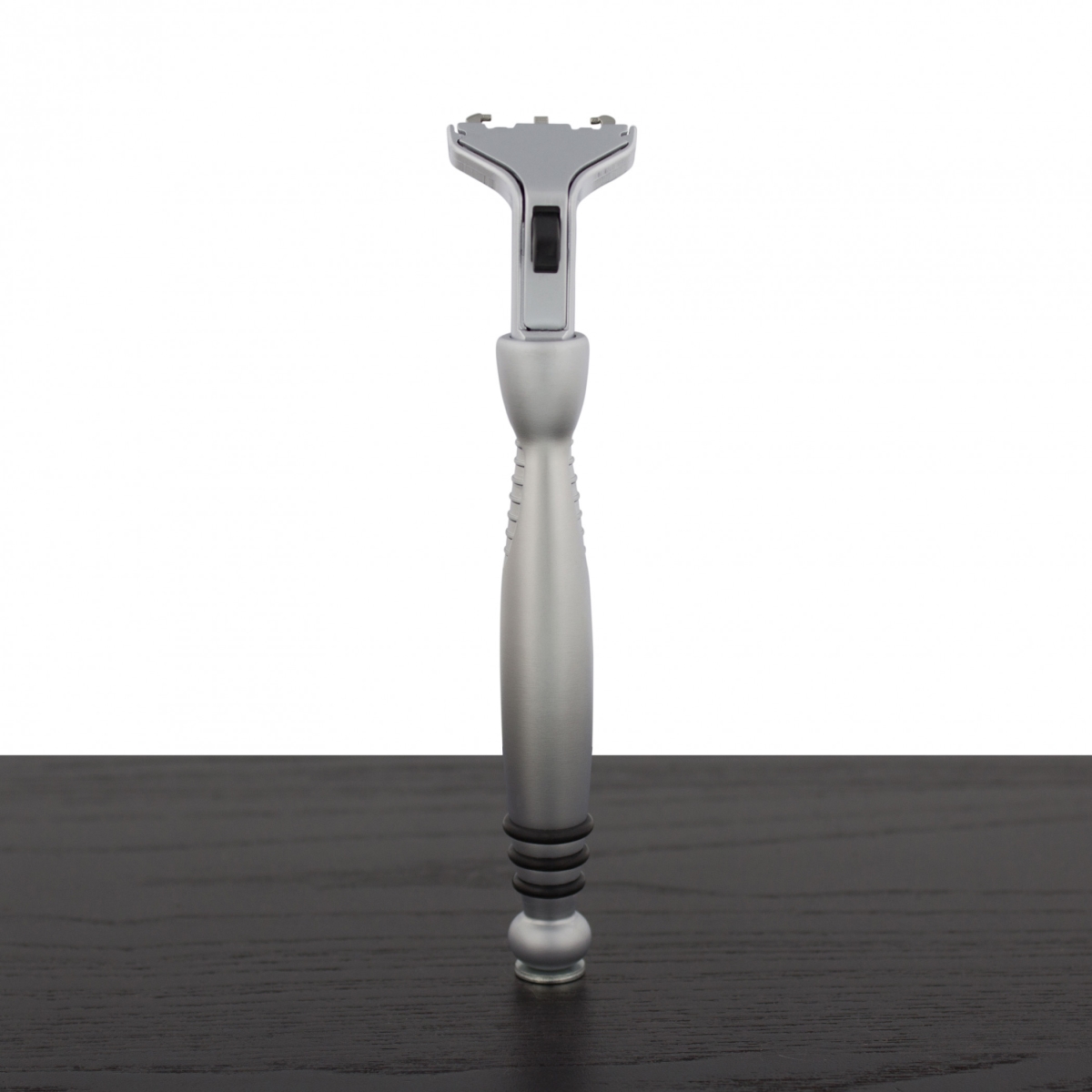 Atra Metal Razor