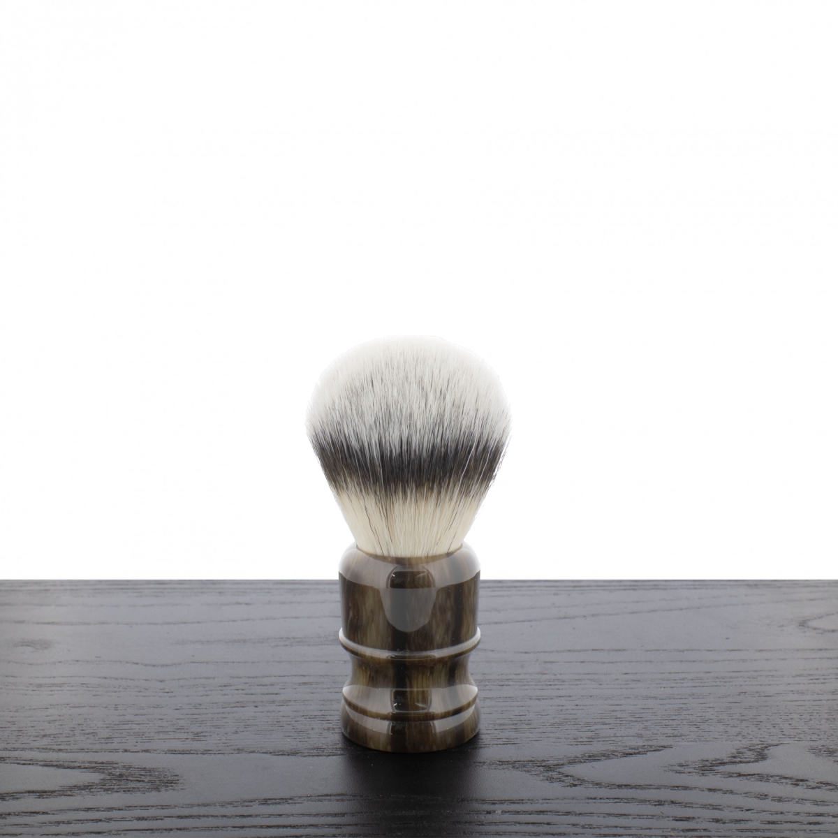 900399 Synthetic Silver Tip Shaving Brush