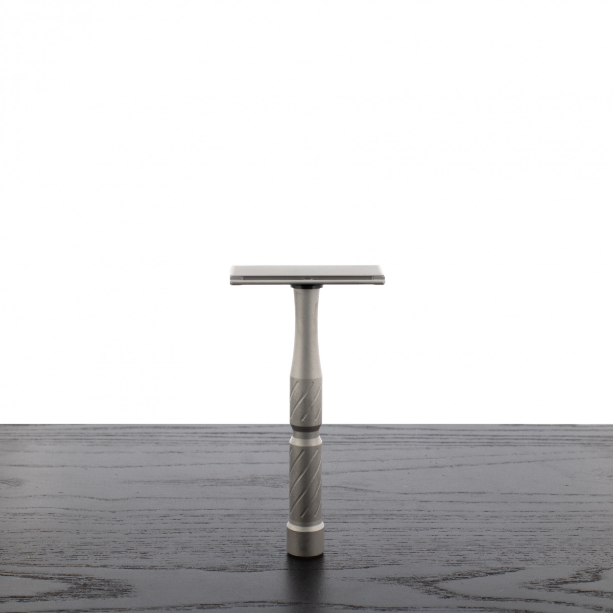 902257 Titanium Vector Satin Single-Edge Shaver Safety Razor