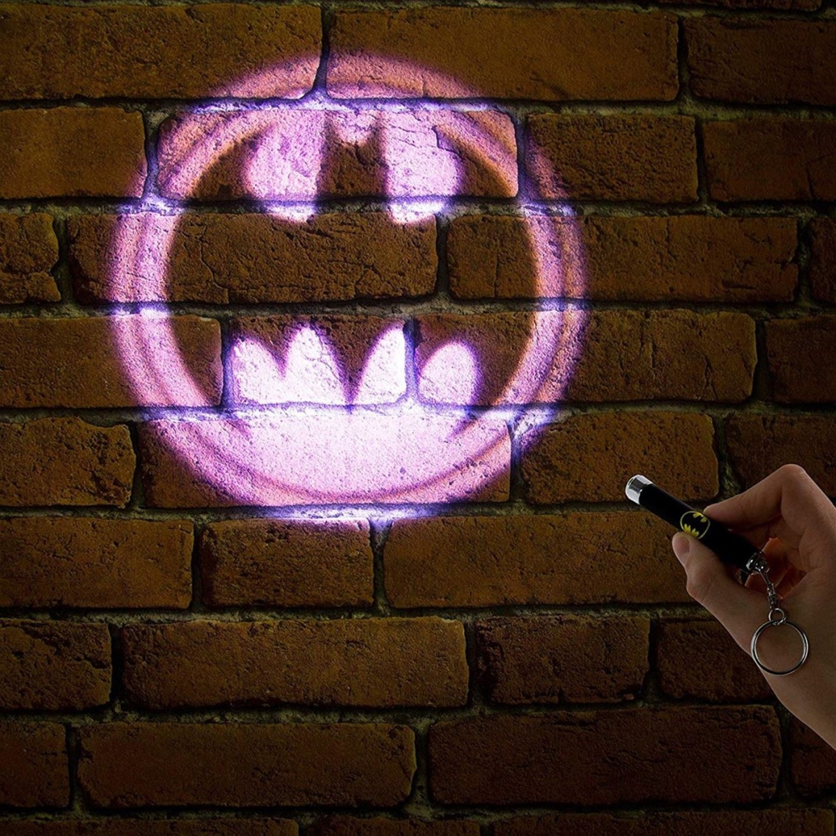 Picture of Batman 111075 DC Comics Batman Projection Torch V3