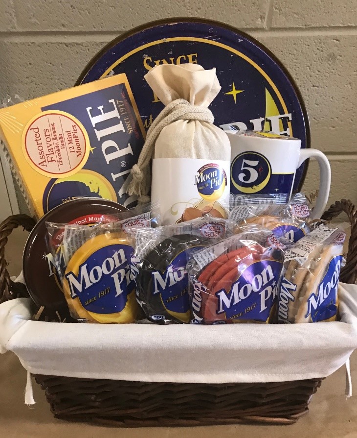 Picture of Moon Pie USCB7001 Madness Basket With Cigar Box