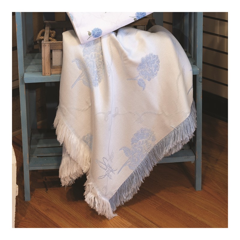 A10EFB 50 x 60 in. Etre Fleur Blue Rayon Throw - Blue & White