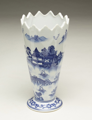 Picture of AA Importing 59810 9.5 in. Blue & White Vase