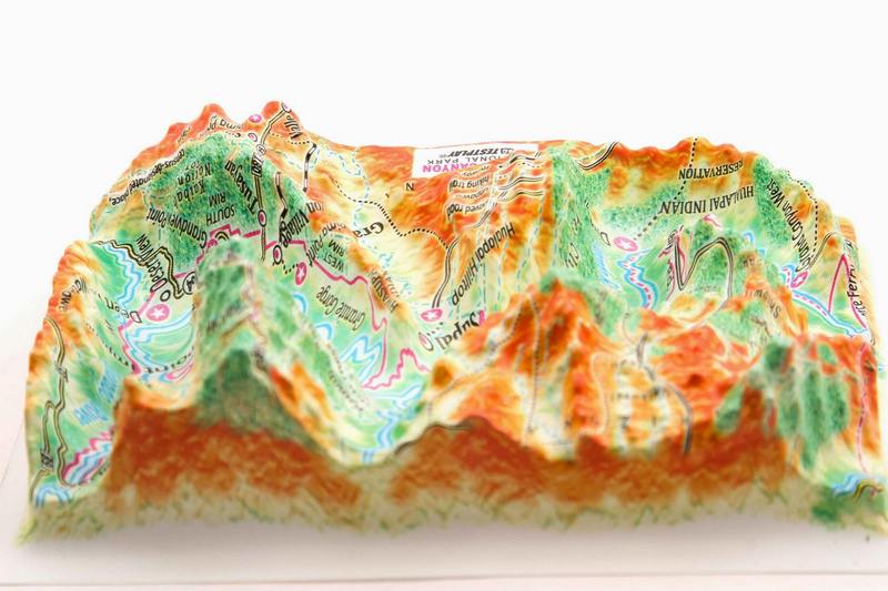 Picture of TestPlay 3251 Grand Canyon Raised Relief Map, Rubberized Foam Backing Plus Magnet - Souvenir Size