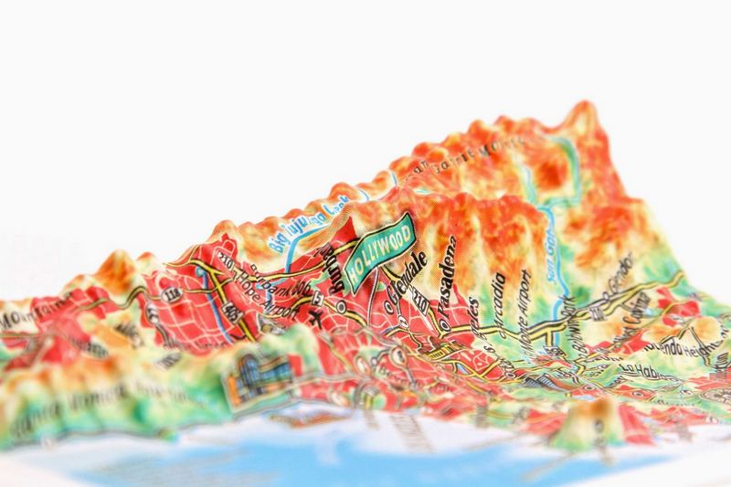Picture of TestPlay 3360 Los Angeles Raised Relief Map, Rubberized Foam Backing - Souvenir Size