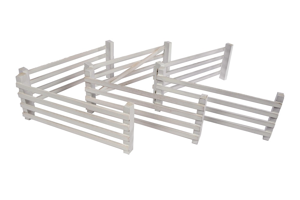 Picture of Kids Globe KG610229 1-24 Scale Wooden Double Fences&#44; White - 3 Piece