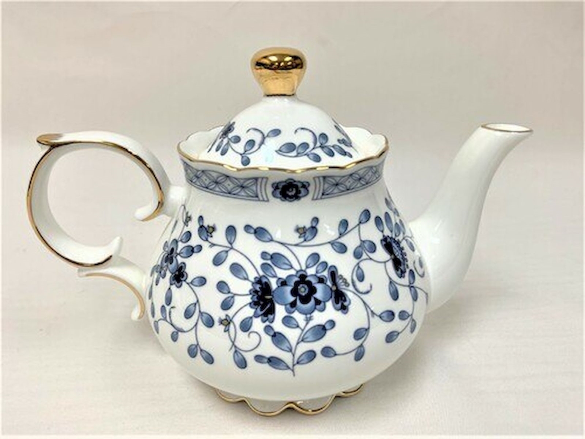 Picture of Mr. MJs HO-TP-6006 Blue Flowers Teapot