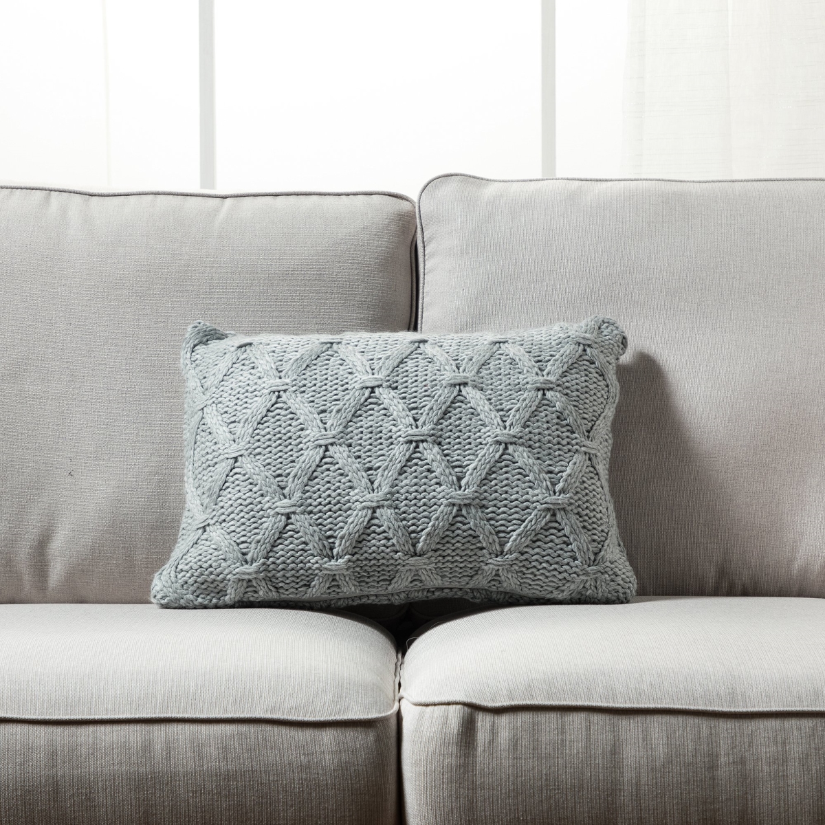 Picture of HUI Home HH-BC1420HUGYOP 14 x 20 in. 20 Banff Cable Chunky Knit Pillow with Polyester Insert&#44; Grey