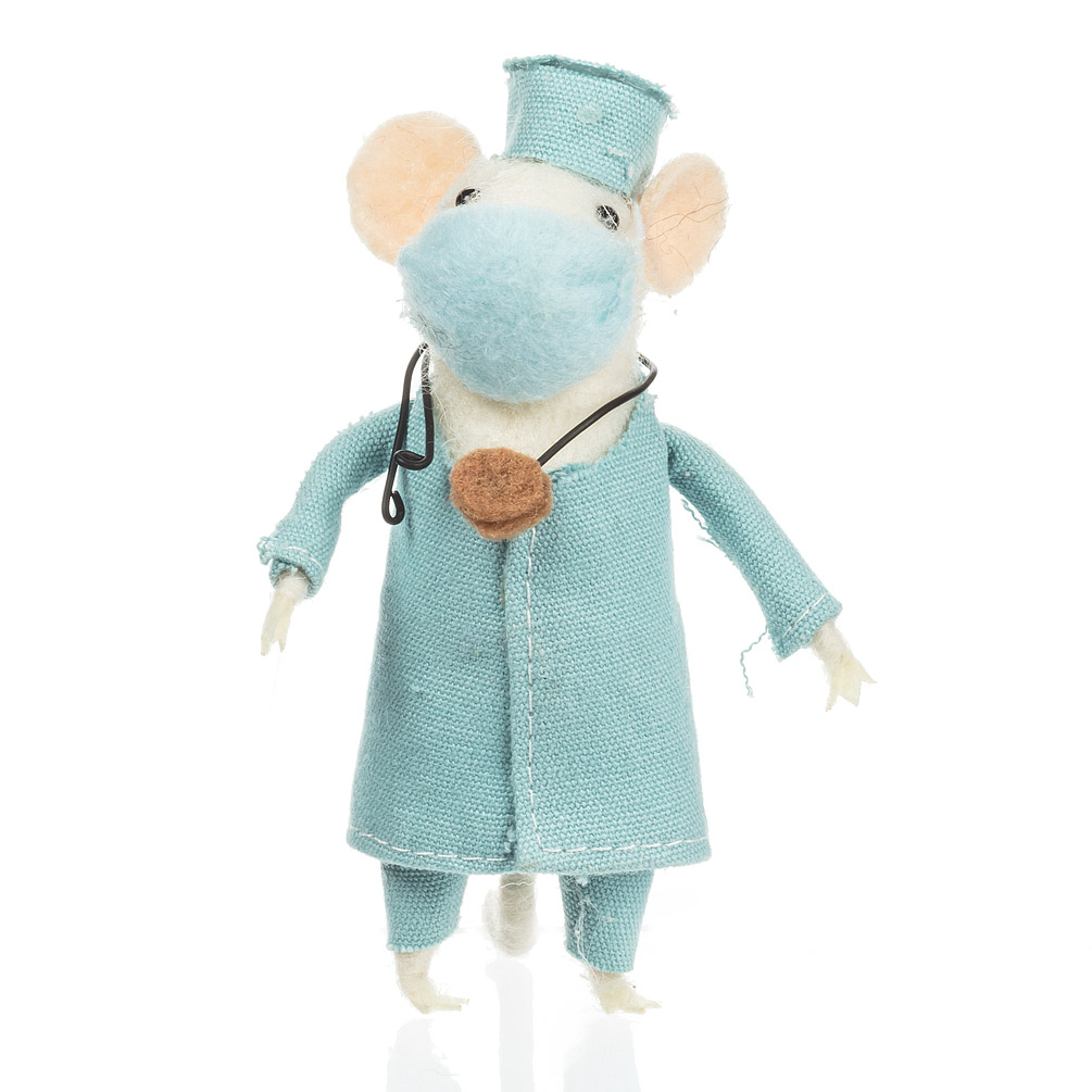 Picture of Abbott Collections AB-27-MERINO-667 5 in. Felted Surgeon Mouse in Scrubs Figurine&#44; Blue