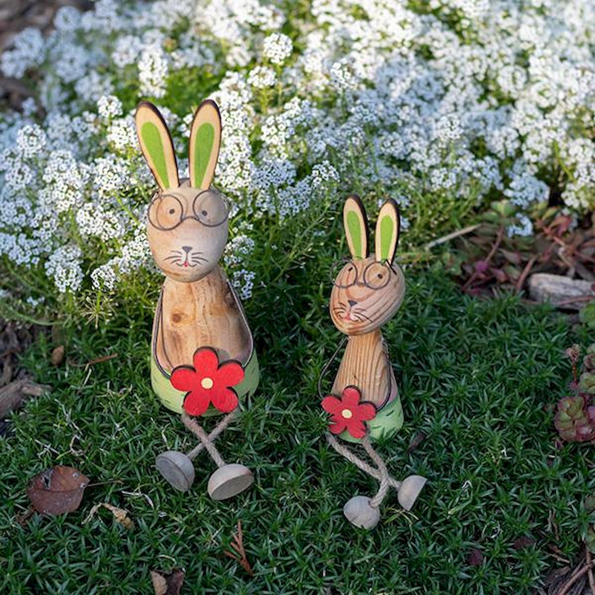 Picture of Forpost FP-HUS-325 Wooden Sitting Rabbits Holding Flowers Figurine - Set of 2