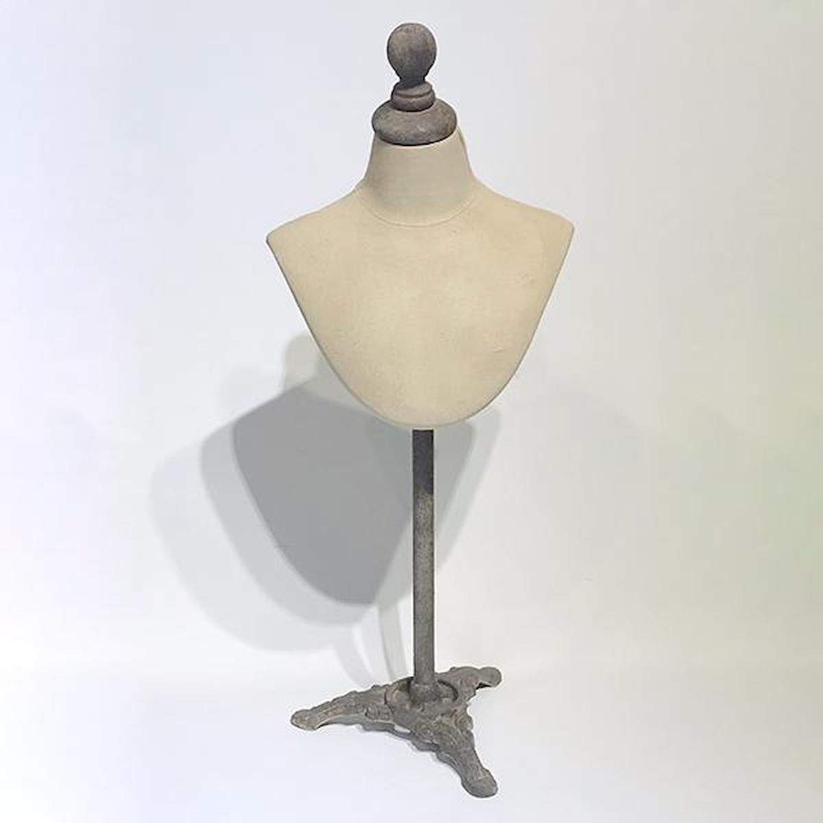 Picture of Forpost FP-LCD-309 Beige on Gray Metal Necklace Stand
