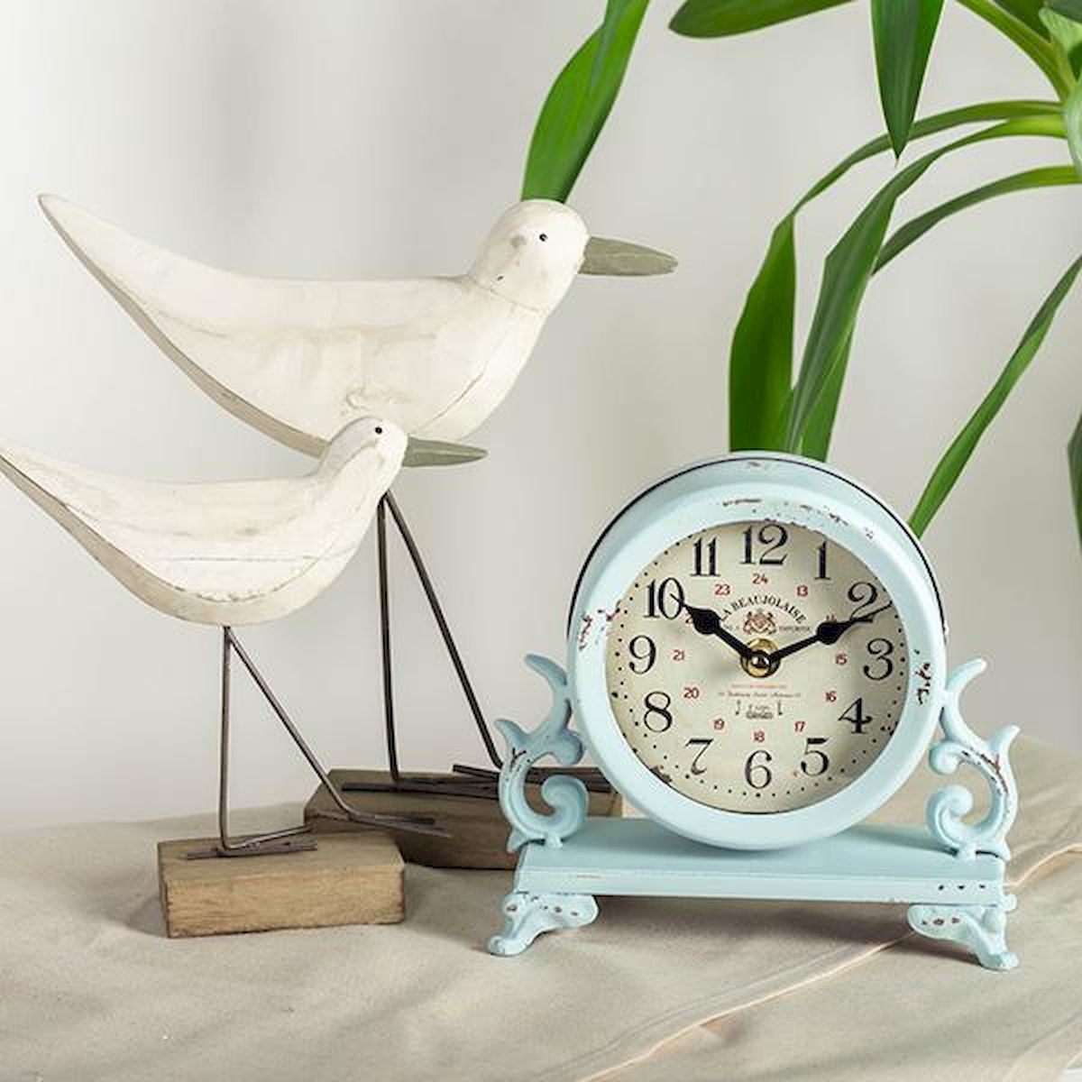 Picture of Forpost FP-MIN-205 Vintage Look Light Blue Metal Table Clock