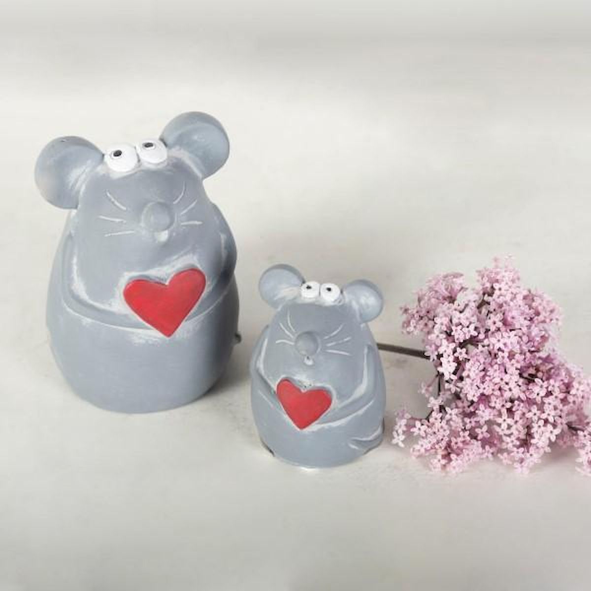 Picture of Forpost FP-CNP-177 Cement Mice Holding Hearts Figurine - Set of 2