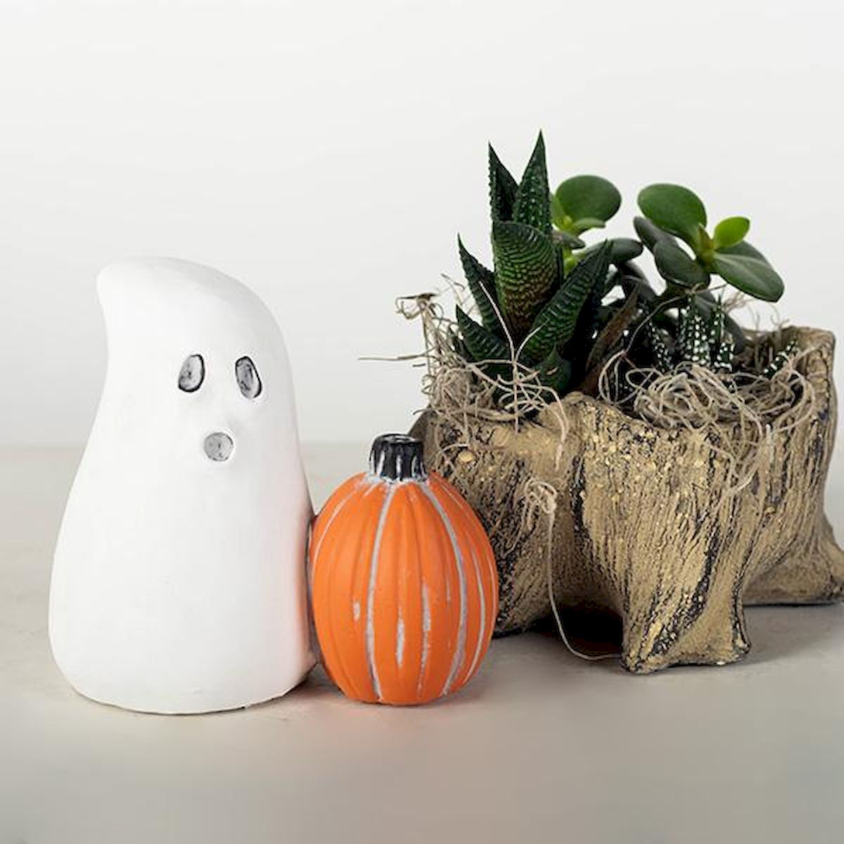 Picture of Forpost FP-CNP-205 Ghost with Pumpkin Figurine