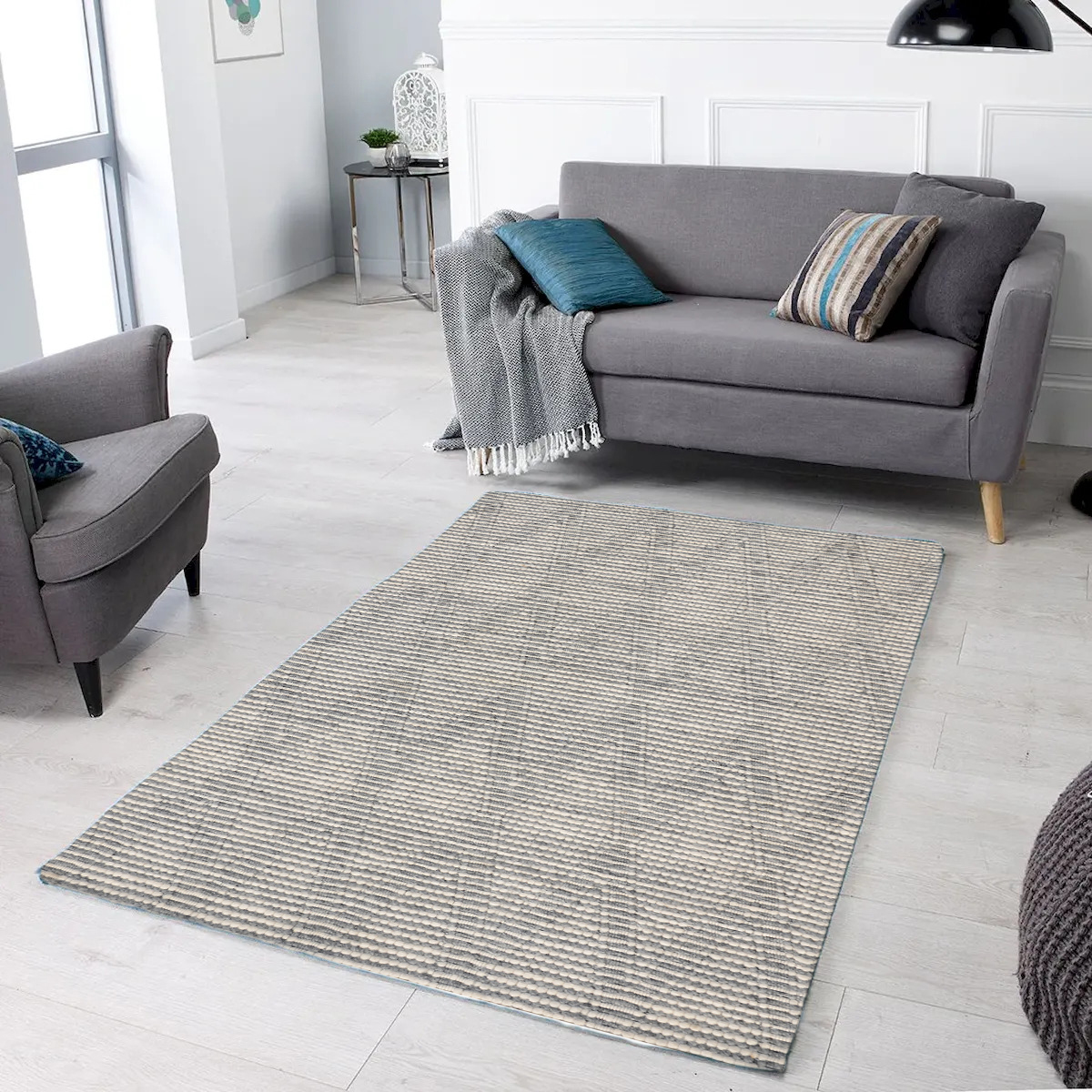 8 x 10 ft. Chinook Gray & White Diamonds Handmade Wool Rectangle Area Rug