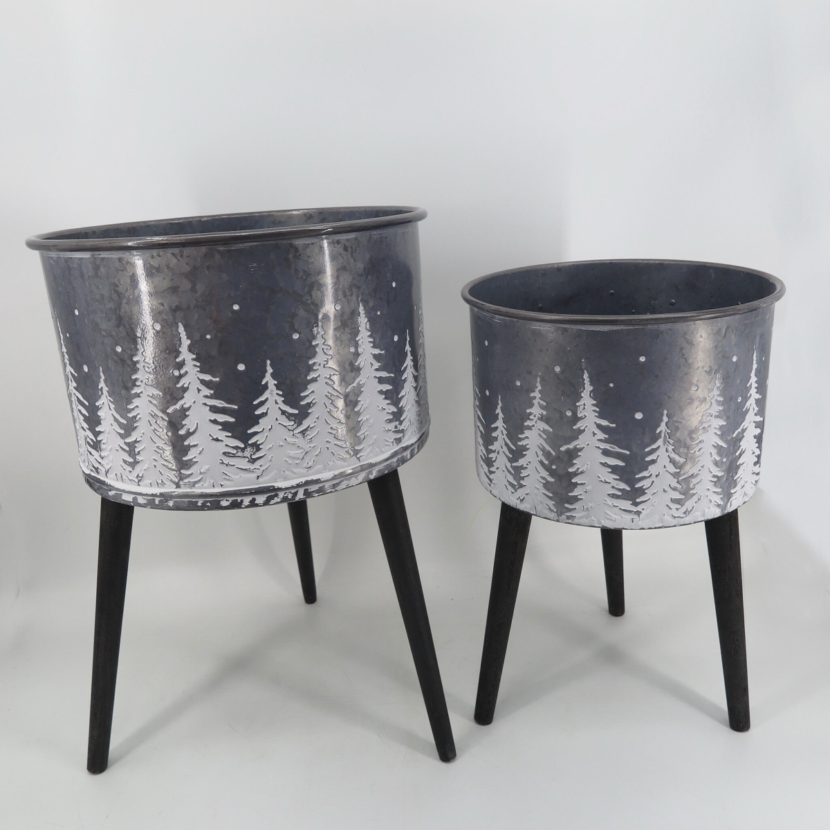 AI-GG9490 Black Metal with White Pine Tree Pattern on Tripod Legs Planters, Set of 2