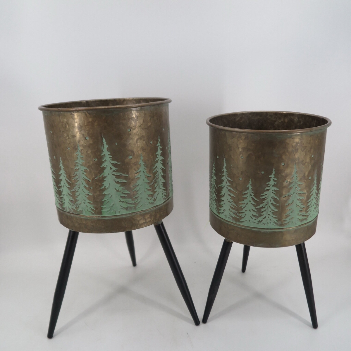 AI-GG9494 Bronze Metal Containers with Green Pine Tree Pattern on Tripod Legs Planters, Set of 2