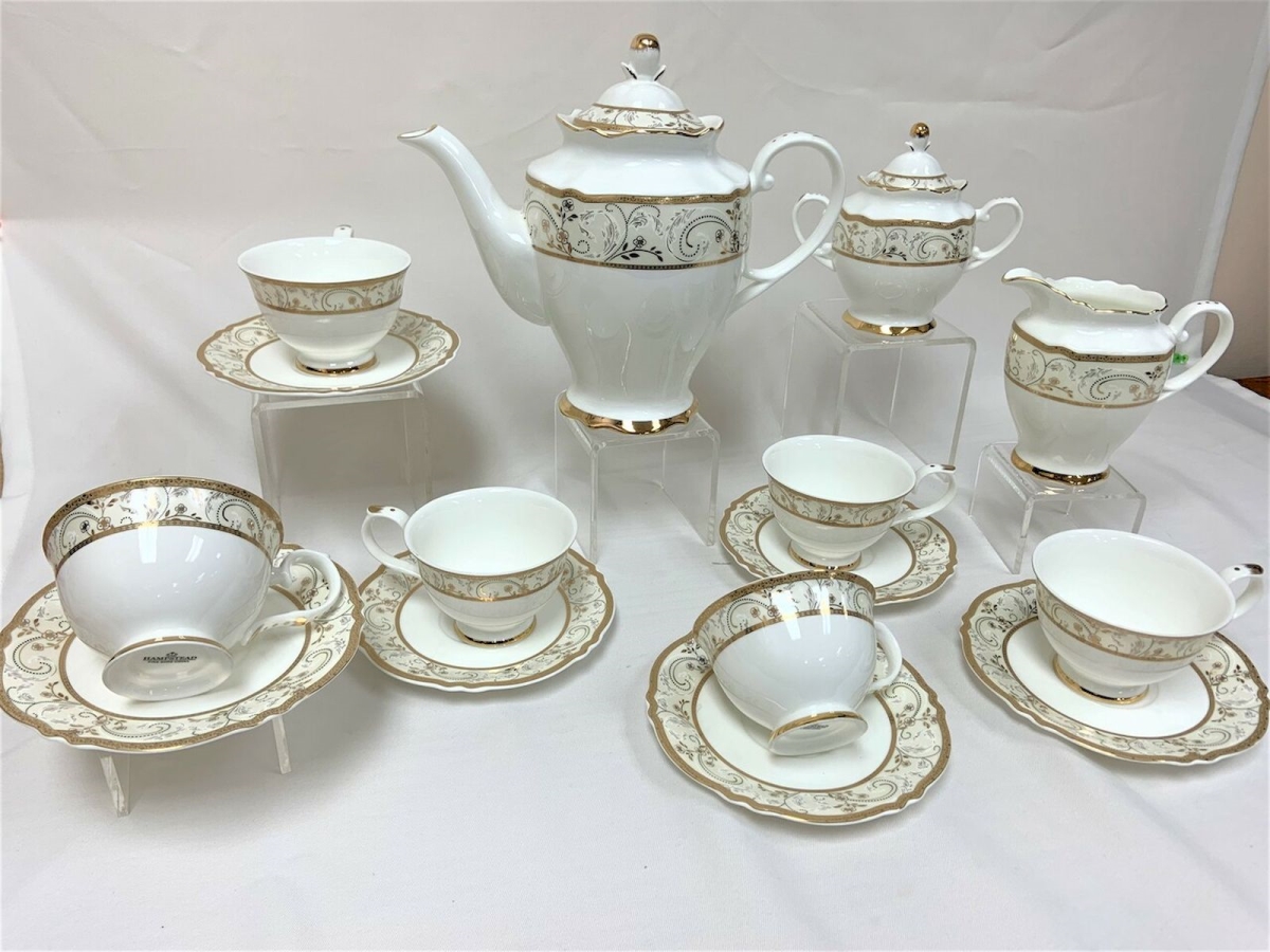 Picture of Mr. MJs Trading HO-17D028-15 White with Floral Pattern & Gold Rim Teapot Set&#44; Set of 15