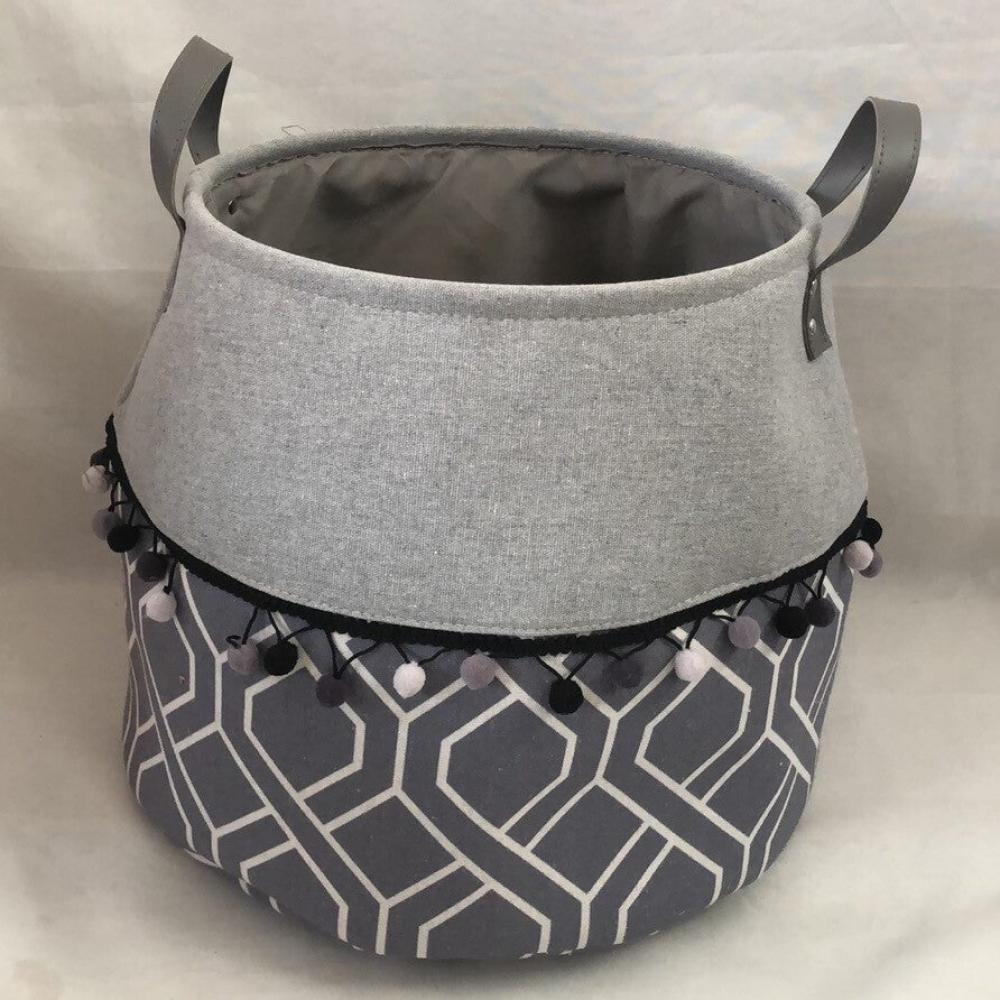 Picture of MDR Trading AI-2040-214-Q01 Gray & White Patterned Bottom with Gray Top Handled Fabric Basket