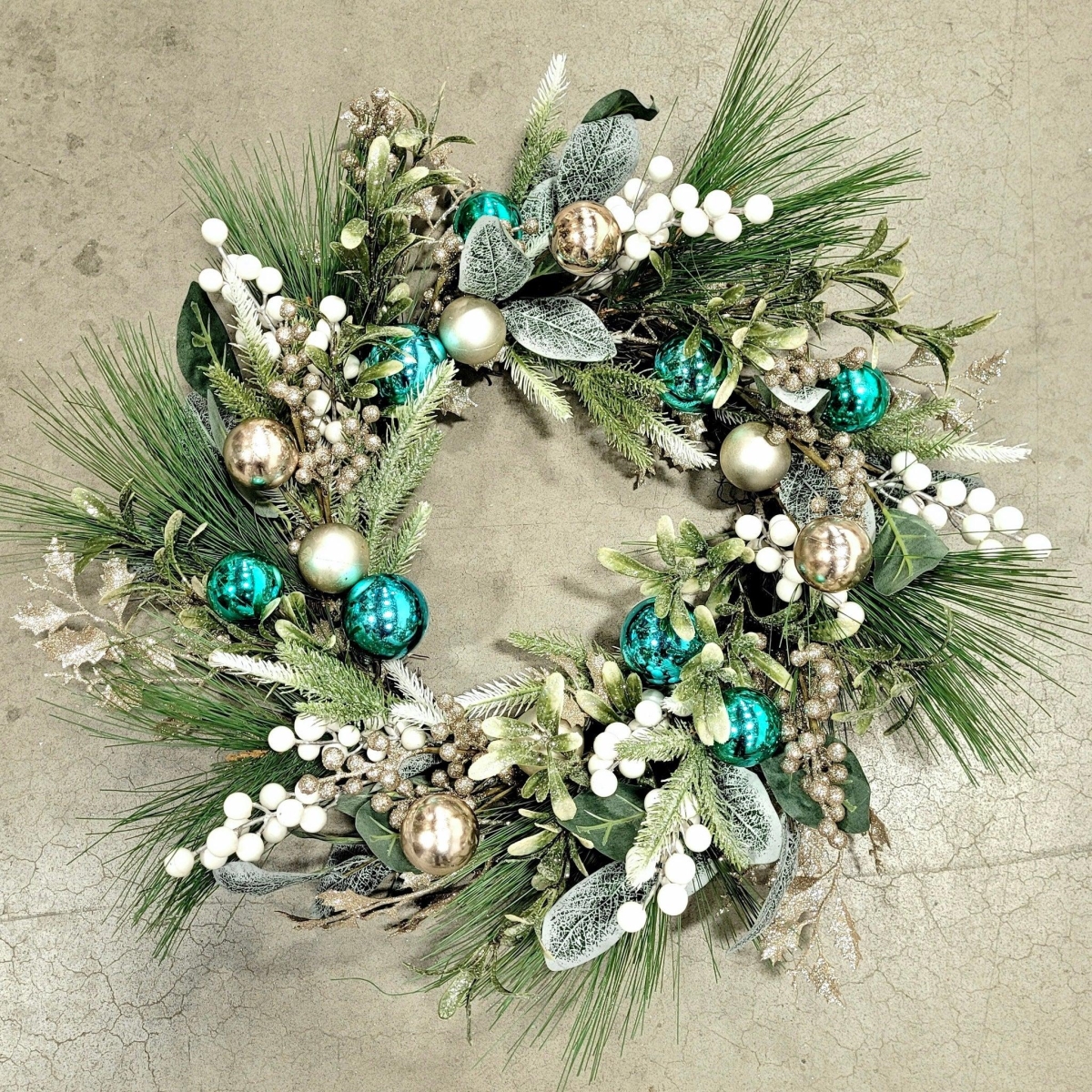 AI-FL7143-Q01 Green, White Berries & Christmas Blue Balls Wreath