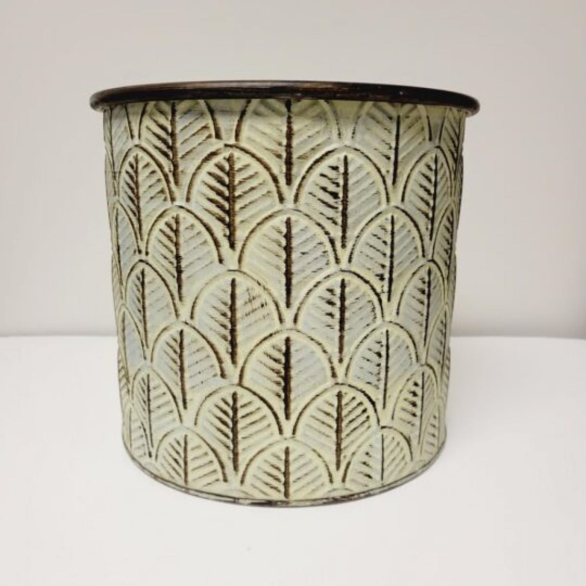 CM-NP068GR Set Of 3 Antique Look Leaf Pattern Metal Planter