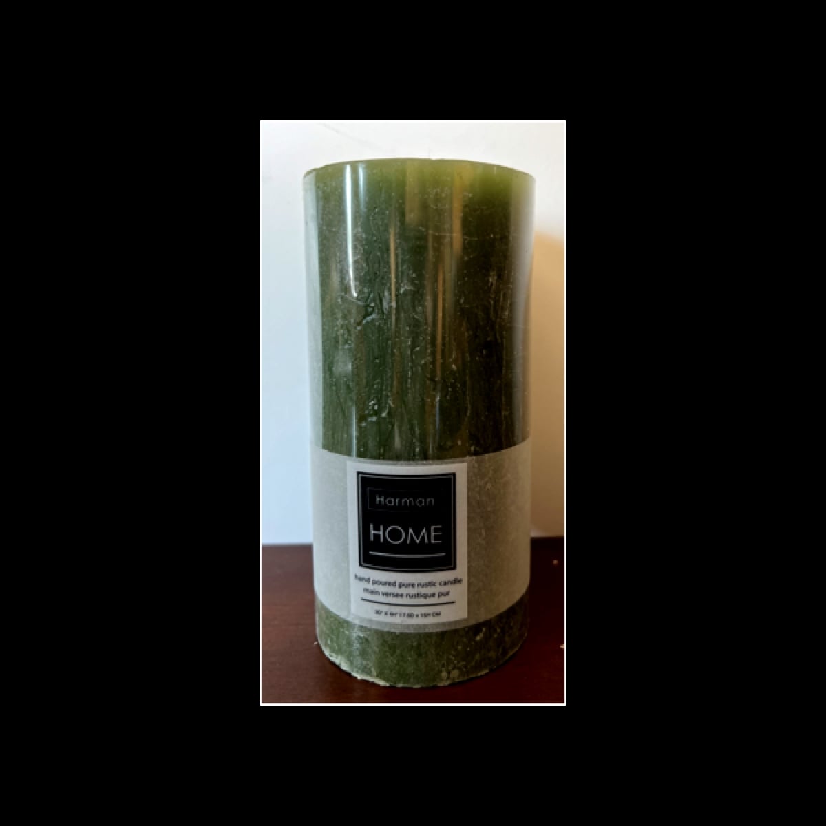 AP-CNDL212GR36_Q01 Green Hand Poured Pillar Candle