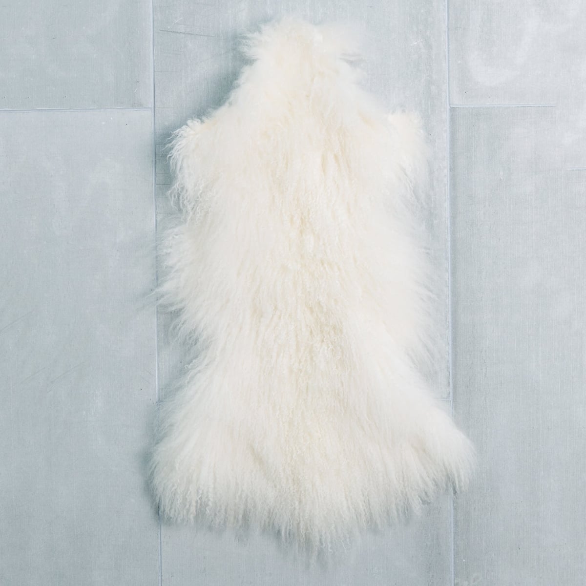Cream Mongolian Lamb Fur Rug - 24in. x 40in. - Luxurious Texture