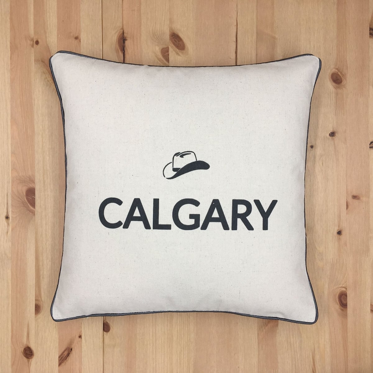 HU-OC1818CTCGOF Calgary With Feather Insert Pillow