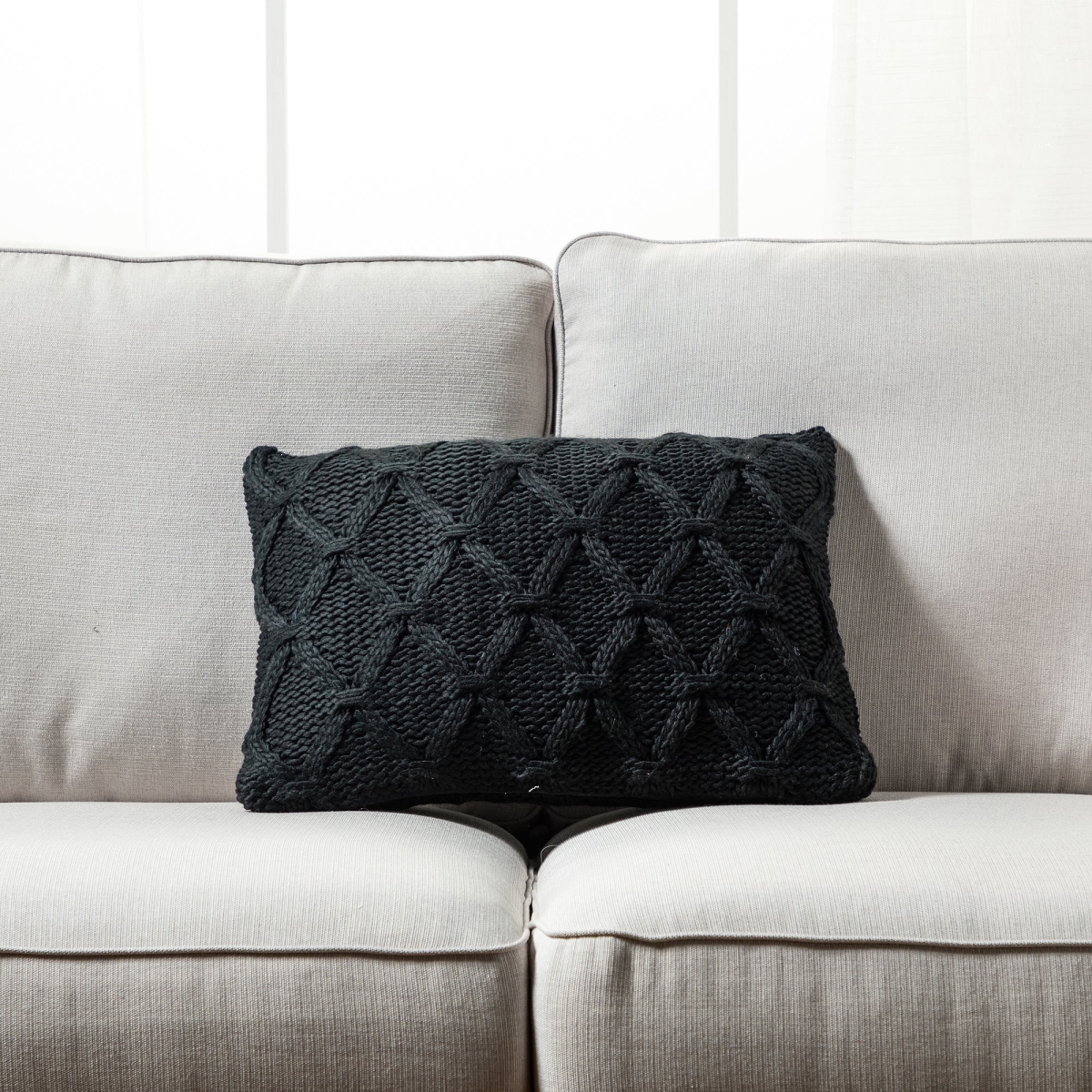 HU-BC1420HUBKOP Black Cable Knit Diamond Pattern With Poly Insert Pillow