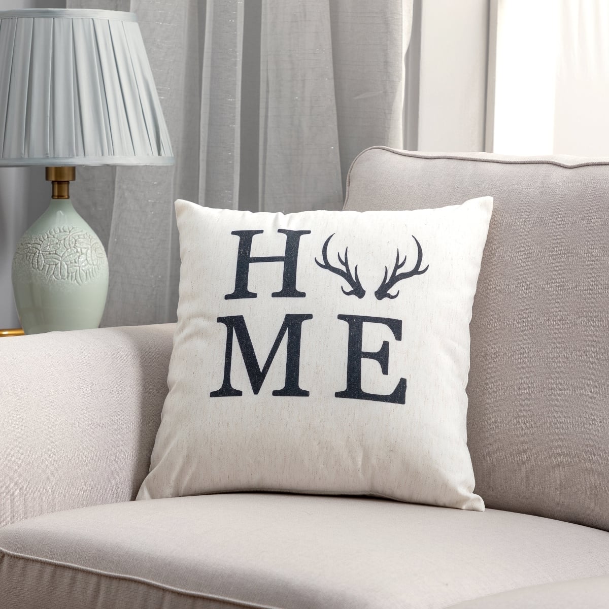 HU-CG1818ICHOOP Home With Antlers As Letter O With Polyester Insert Pillow