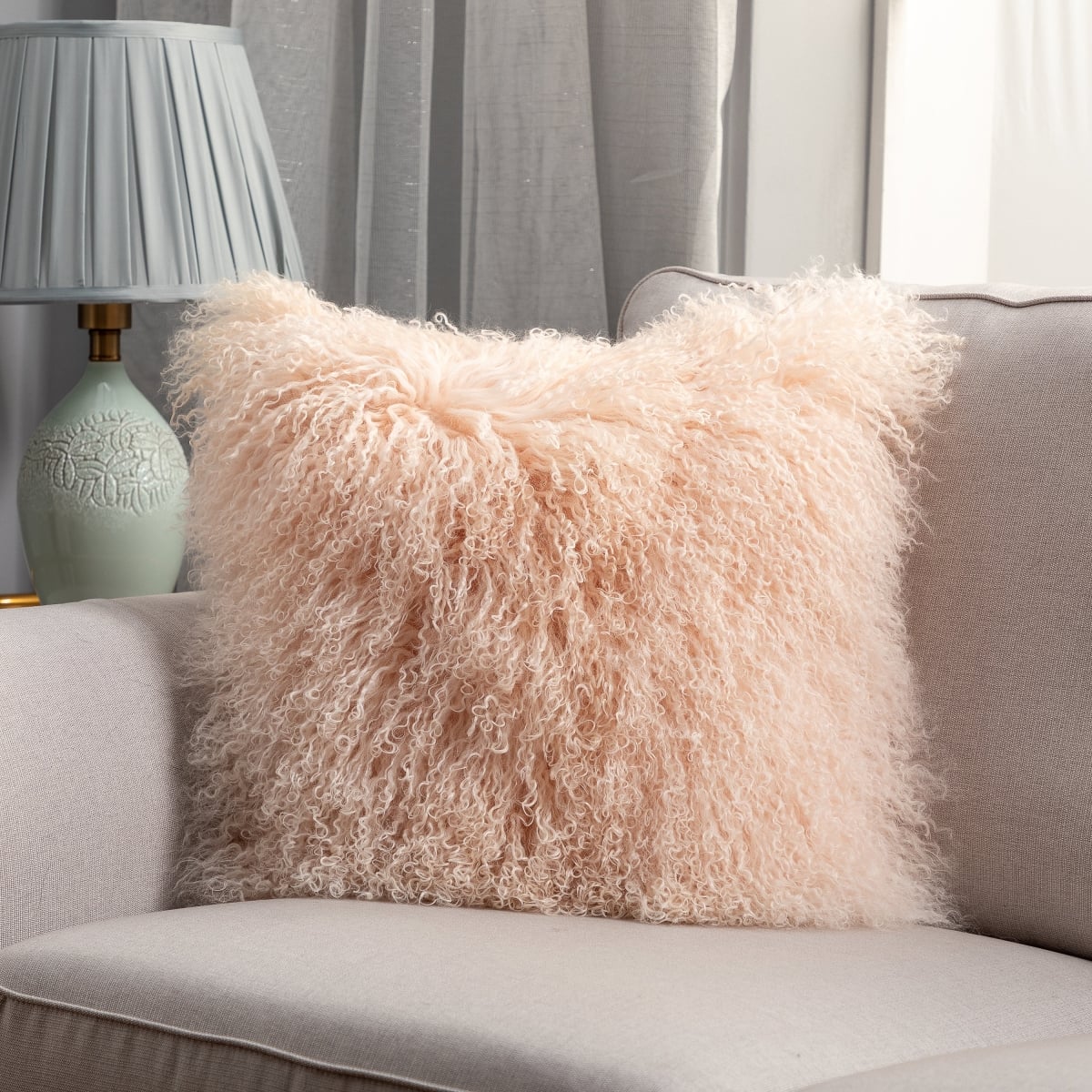 HU-MU1818JYPKOP Blush Pink Mongolian Lamb Fur With Polyester Insert Pillow