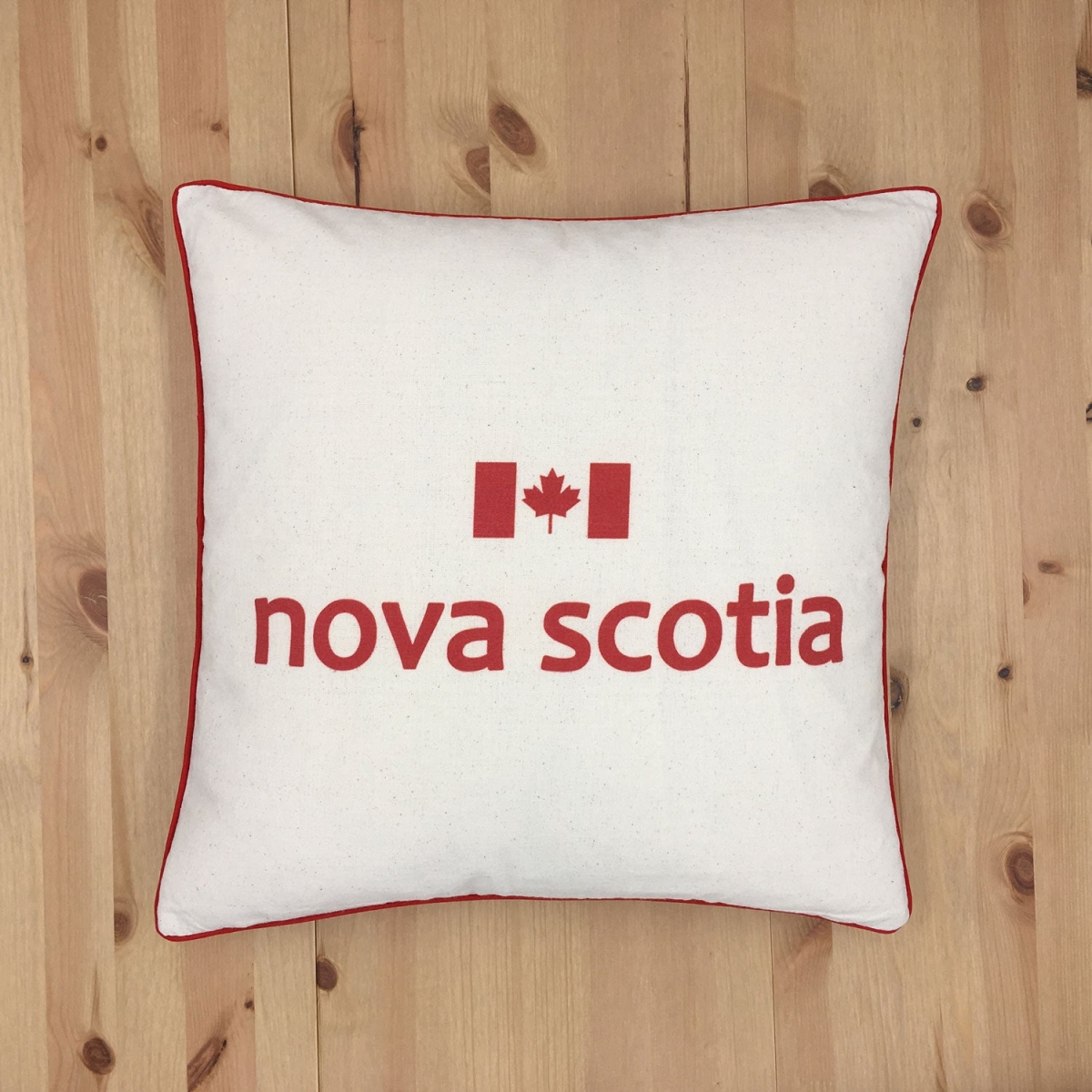 HU-OC1818ICNSOP Nova Scotia With Polyester Insert Pillow