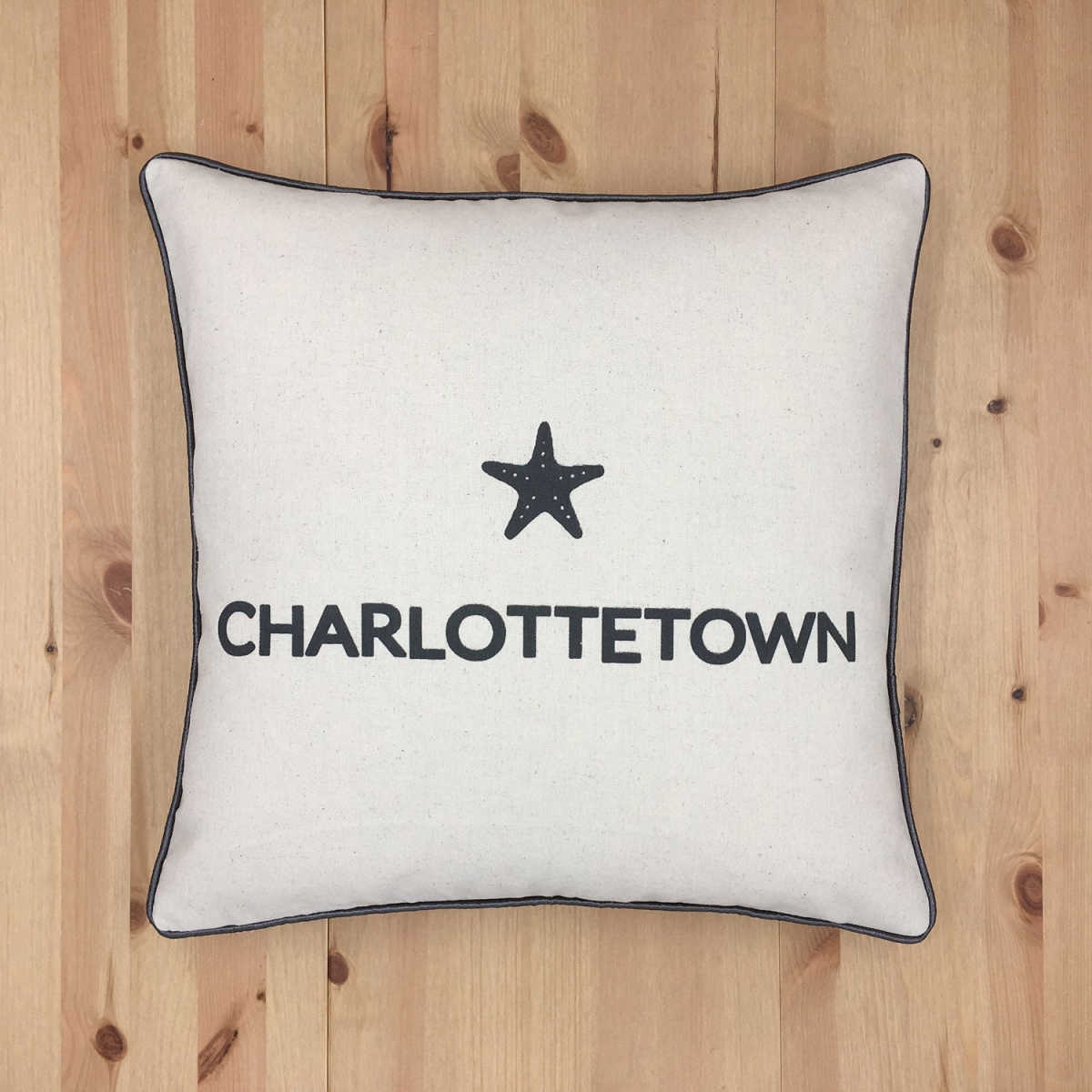 HU-OC1818CTCTOP Charlottetown With Polyester Insert Pillow