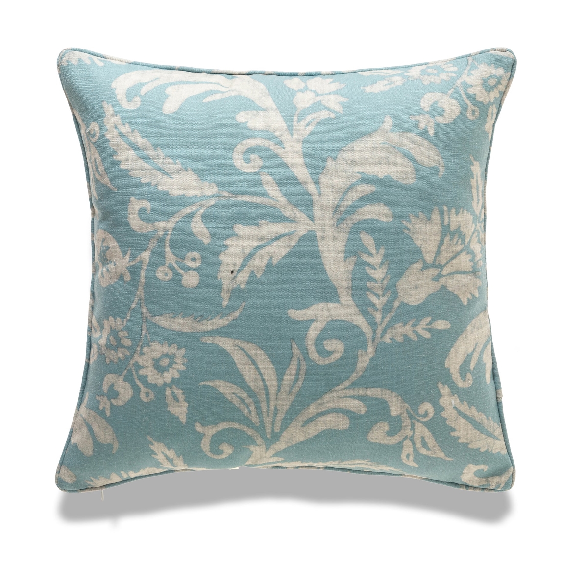 HU-DB2020TW01OP Blue And White Floral Pattern With Polyester Insert Pillow