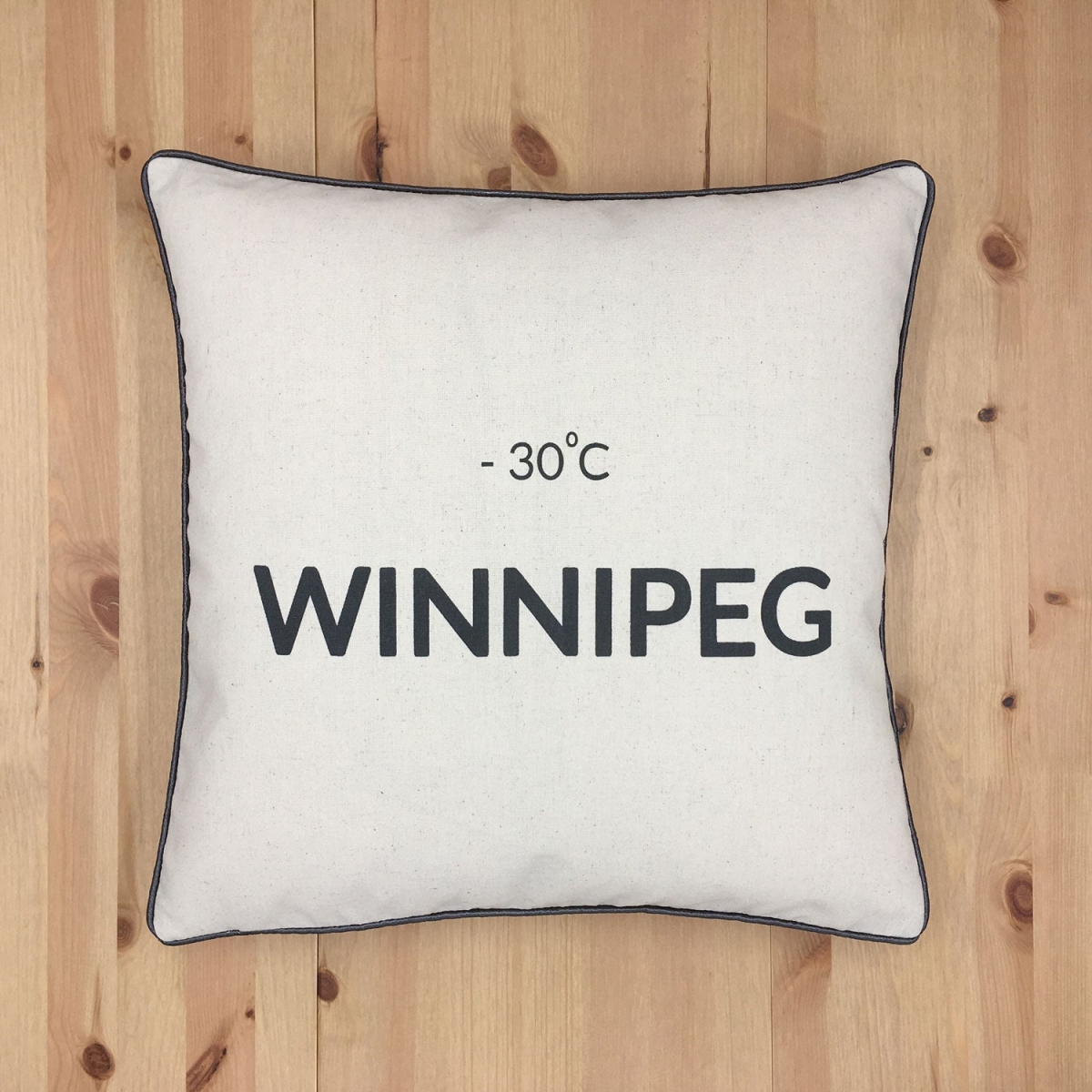 HU-OC1818CTWPOP Winnipeg With Polyester Insert Pillow