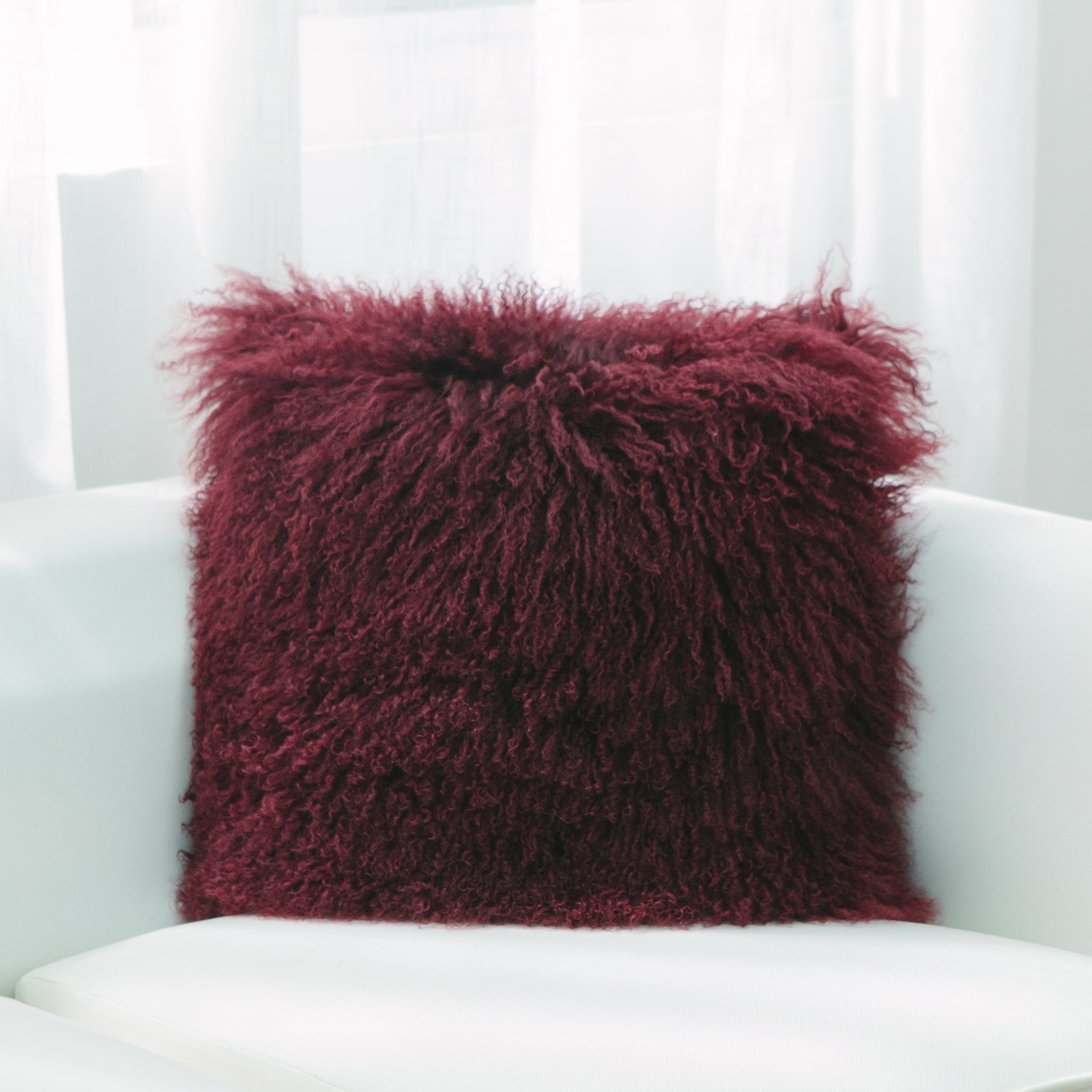 HU-MU1818JYVNOP Burgundy Mongolian Lamb Fur With Polyester Insert Pillow