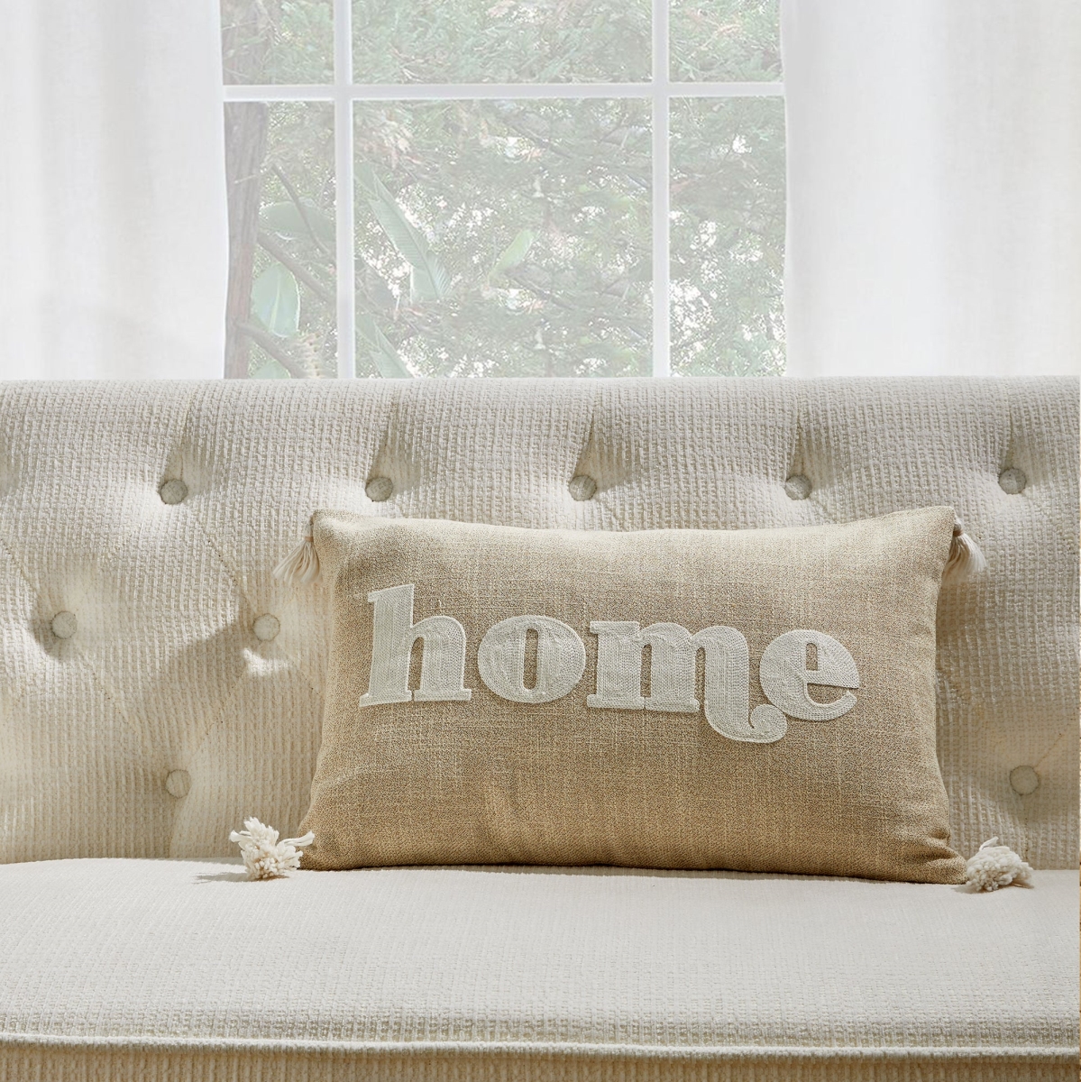 HU-CG1422EGHMOP Beige Home With Tassels And Polyester Insert Pillow
