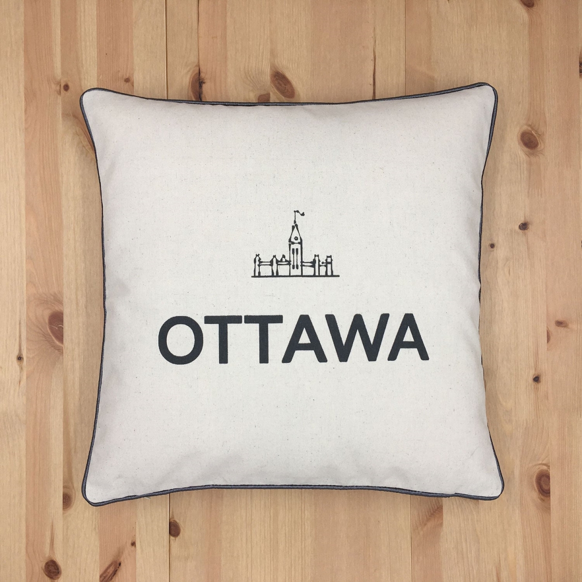 HU-OC1818CTOTOF Ottawa With Feather Insert Pillow